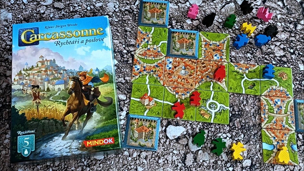 Pod víkem: recenze rozšíření Carcassonne: Rychtáři a poslové