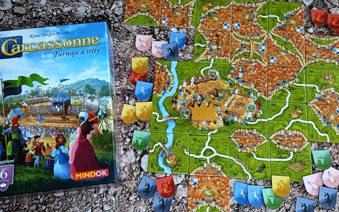 Pod víkem: recenze rozšíření Carcassonne: Turnaje a štíty