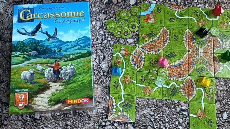 Pod víkem: recenze rozšíření Carcassonne: Ovce a pastýři